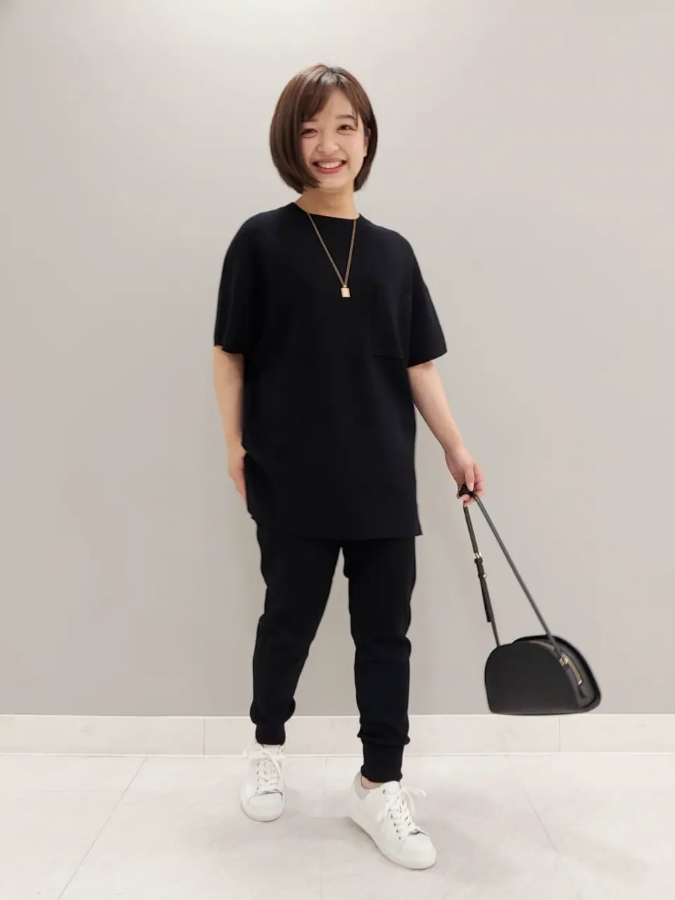  阿多 コーディネート画像