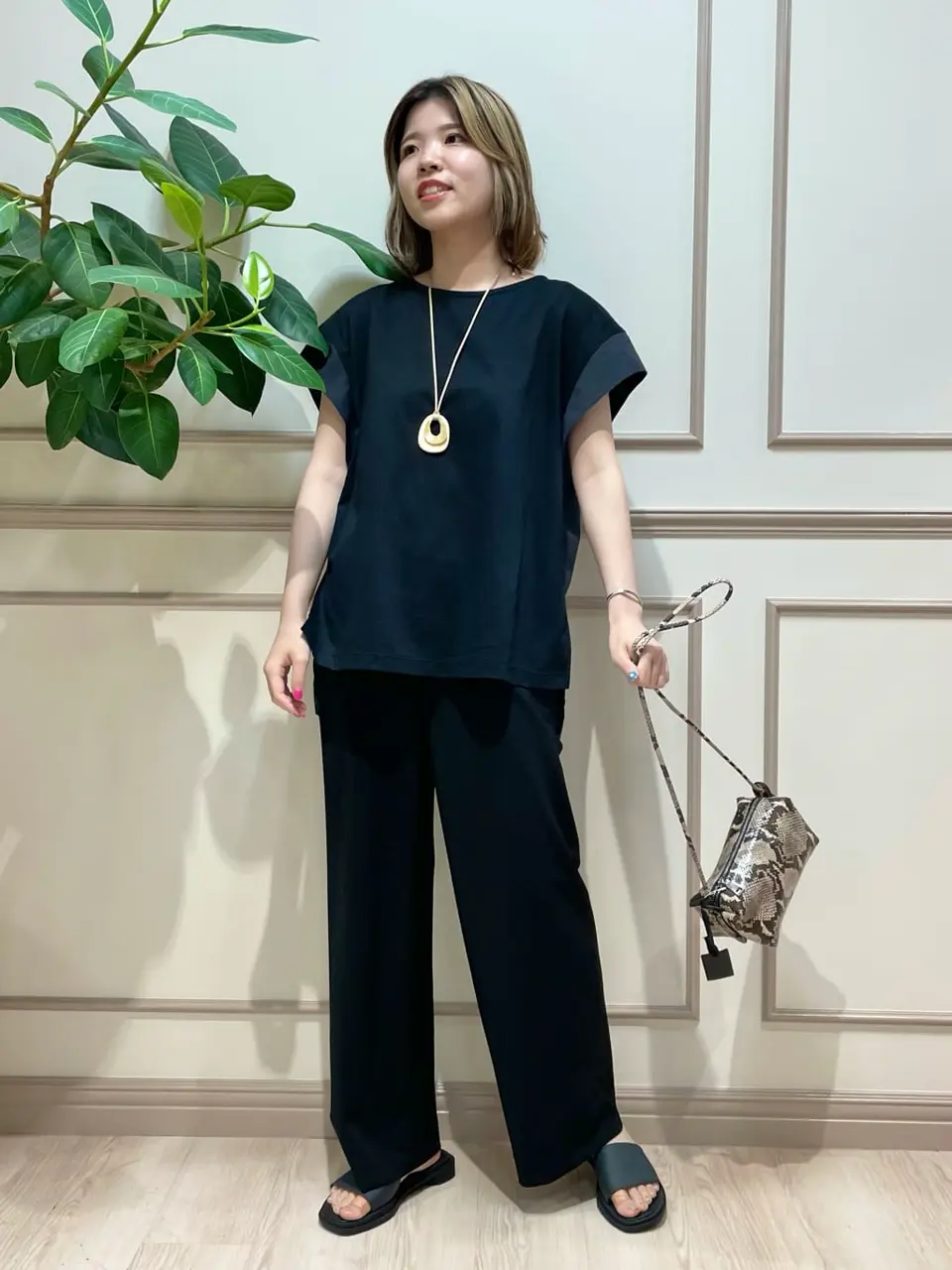 23区 渡邉 コーディネート画像