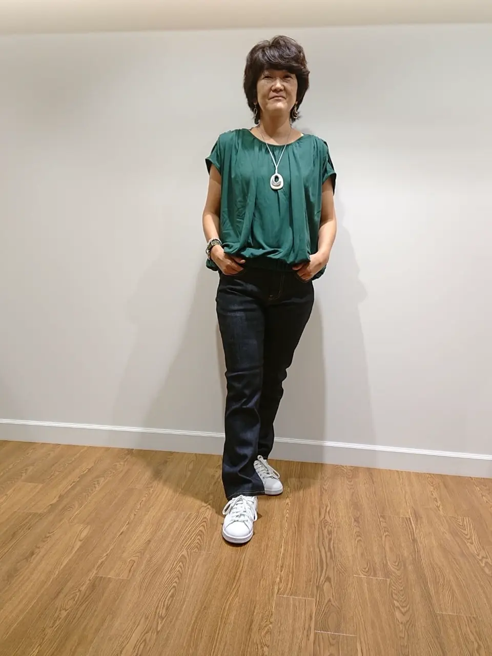  コミヤ コーディネート画像