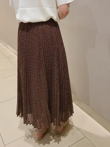 23区 スタッフ. コーディネート画像