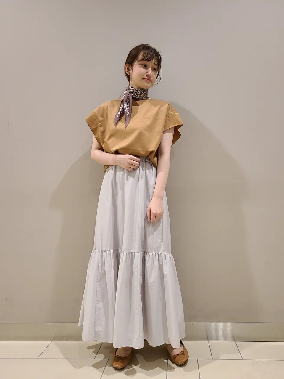  スタッフ. コーディネート画像