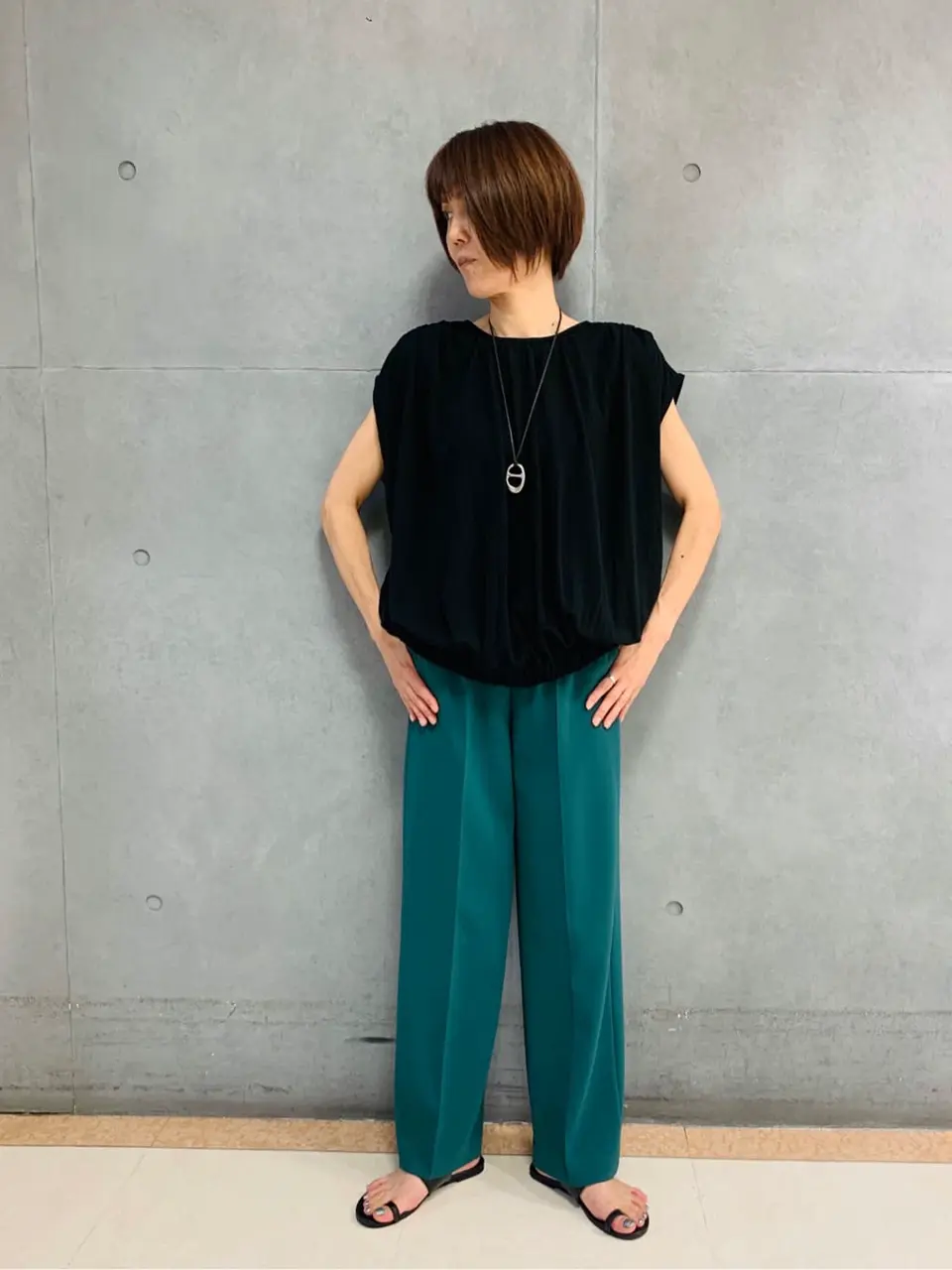  スタッフ  コーディネート画像