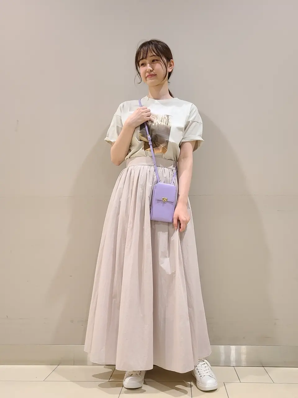  スタッフ. コーディネート画像