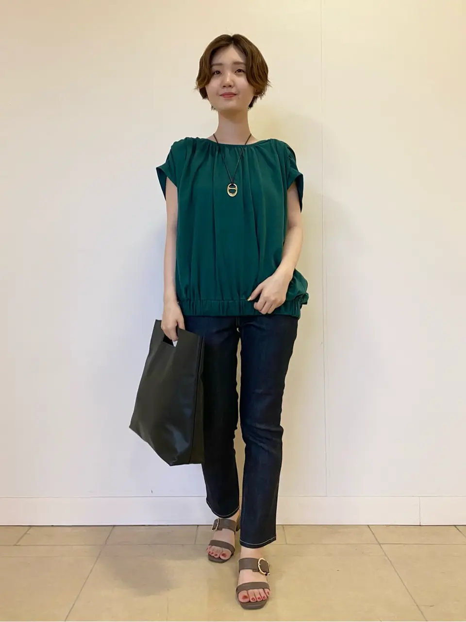  スタッフ コーディネート画像