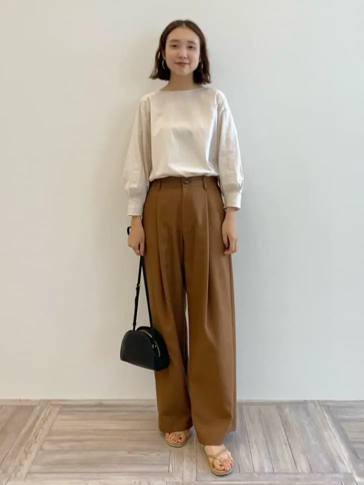 23区 秋葉 コーディネート画像