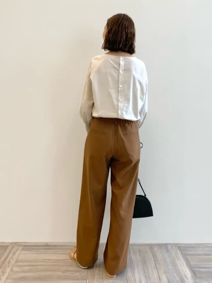 23区 秋葉 コーディネート画像