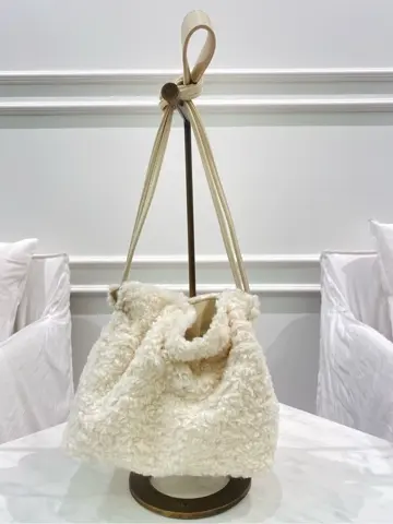 23区 藤原 コーディネート画像