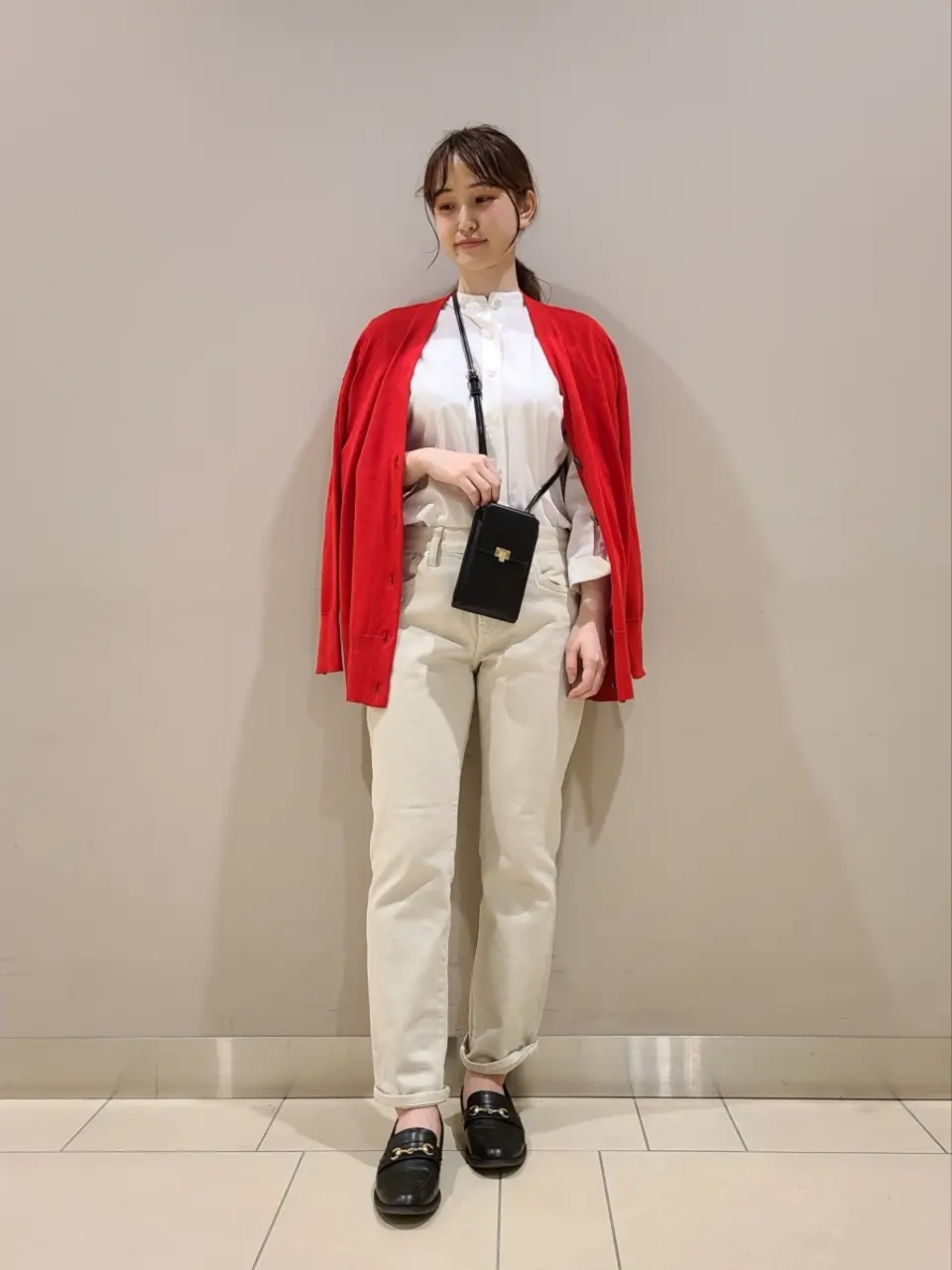  スタッフ. コーディネート画像