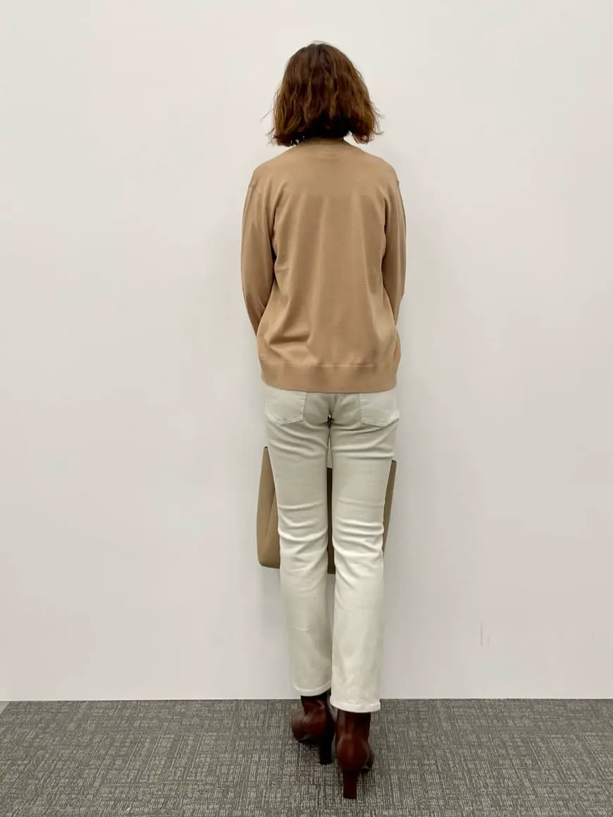 23区 秋葉 コーディネート画像