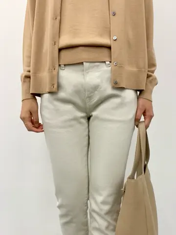 23区 秋葉 コーディネート画像