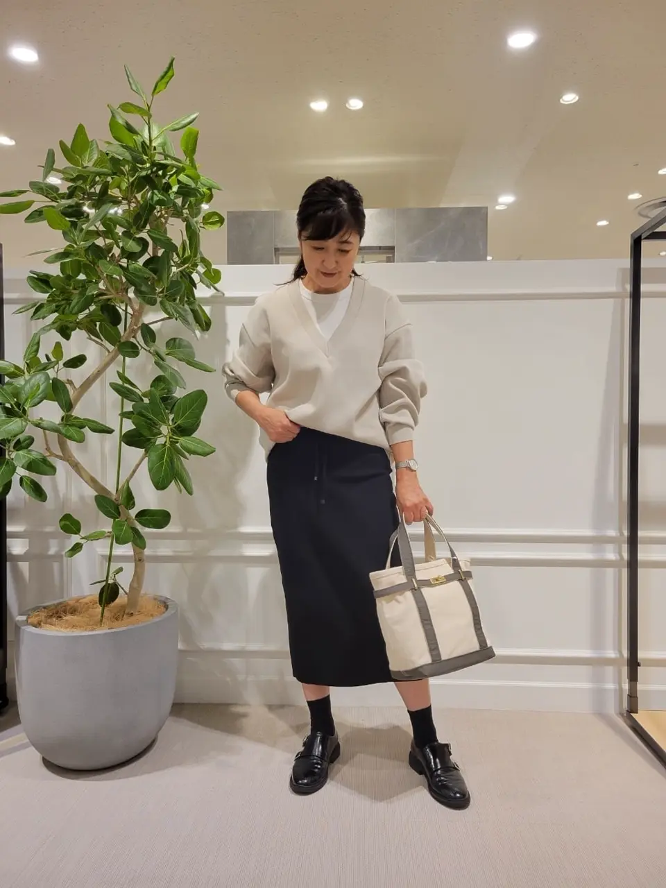  新保 コーディネート画像