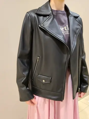 23区 スタッフ. コーディネート画像