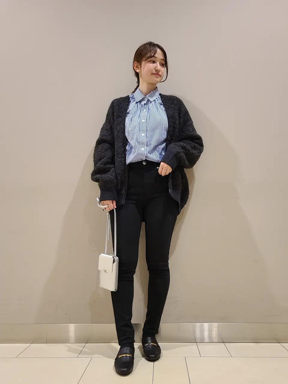  スタッフ. コーディネート画像