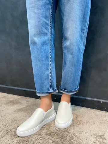 23区 佐藤 コーディネート画像