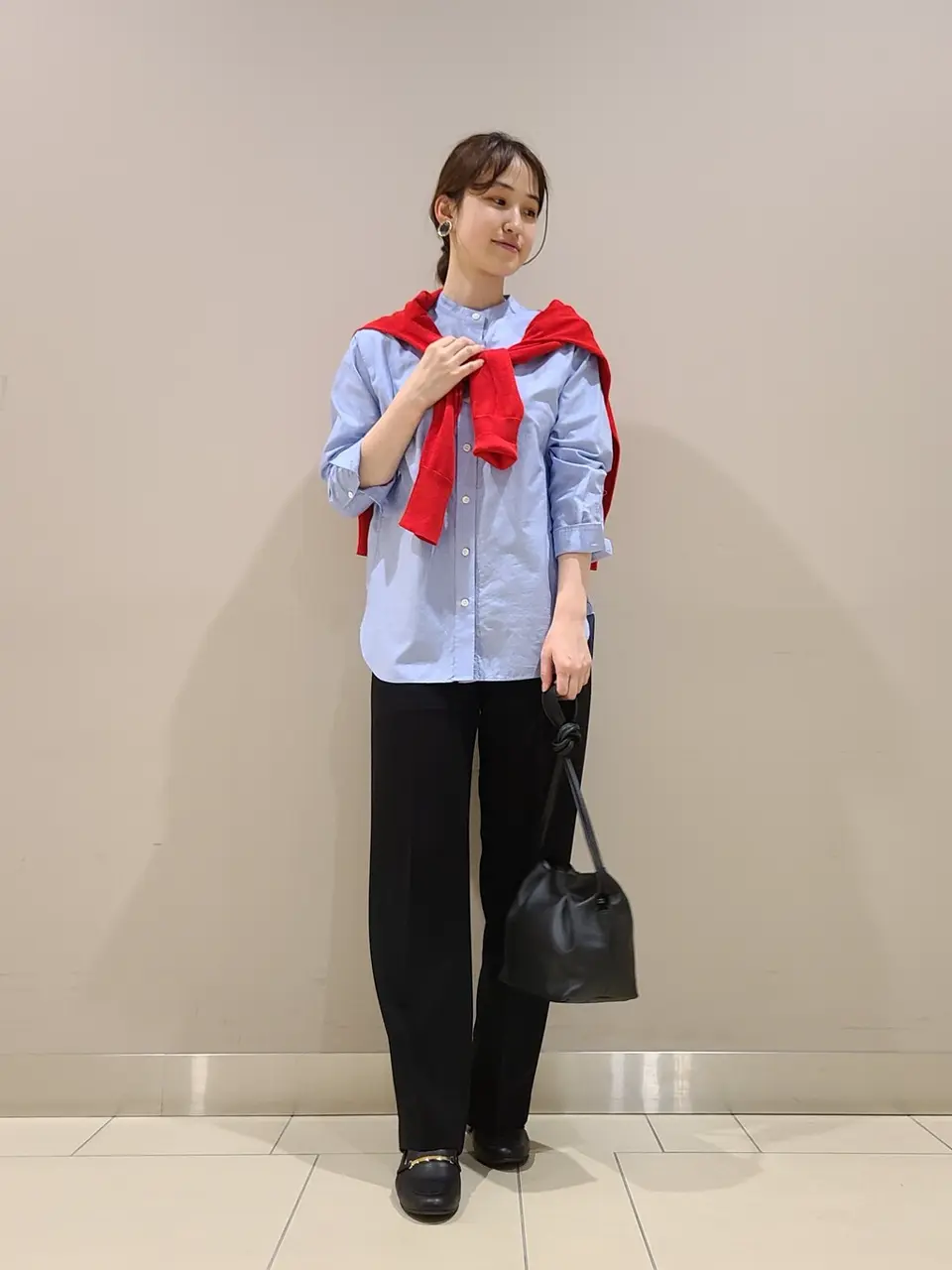  スタッフ. コーディネート画像