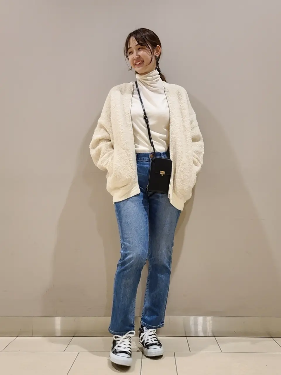  スタッフ. コーディネート画像