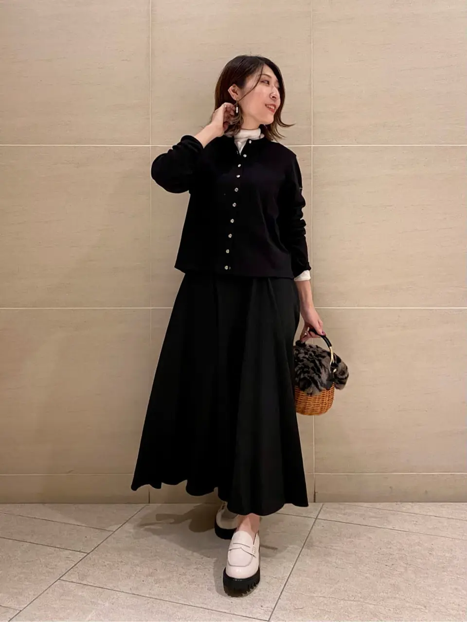  スタッフy コーディネート画像