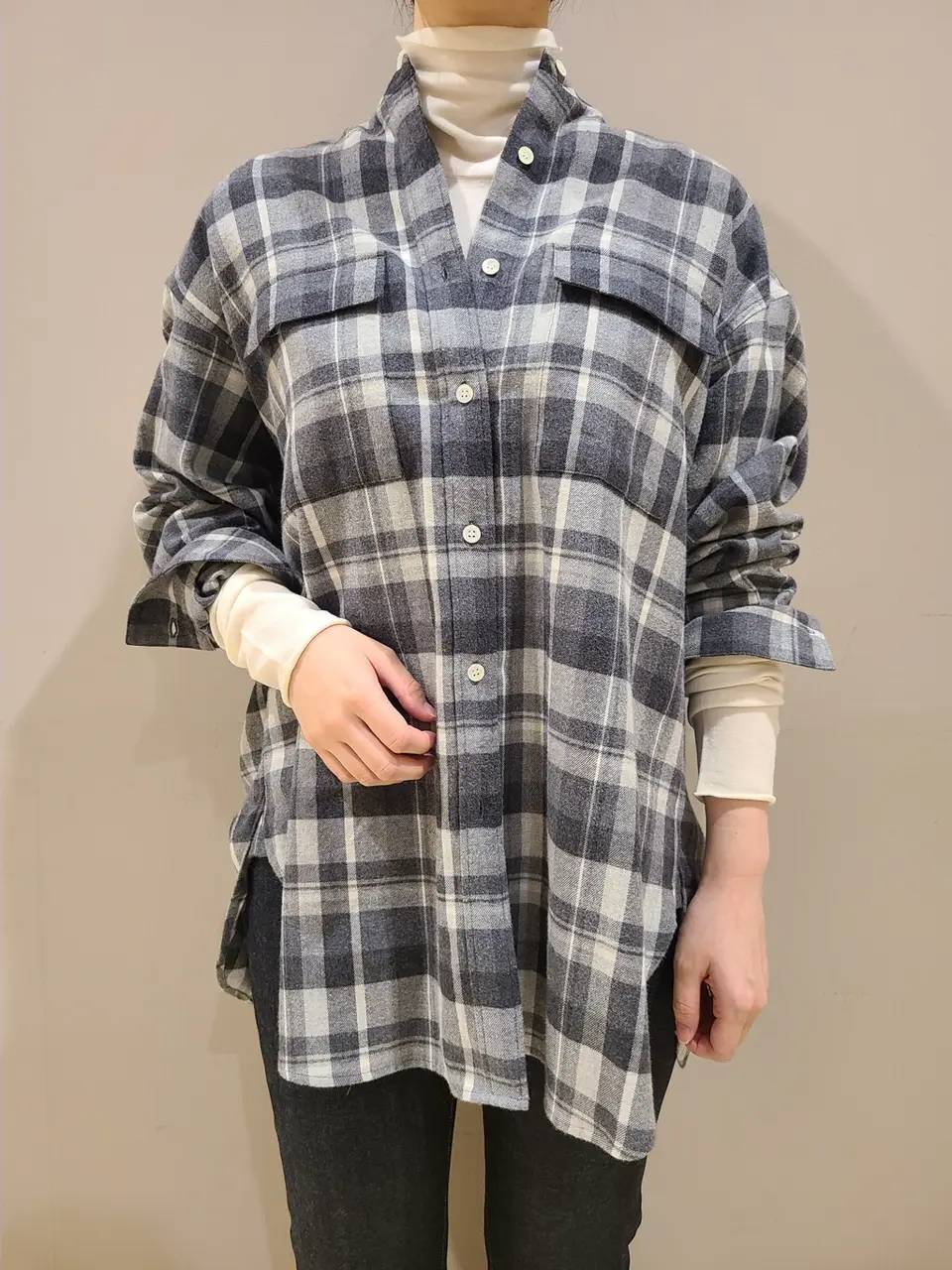 23区 スタッフ. コーディネート画像