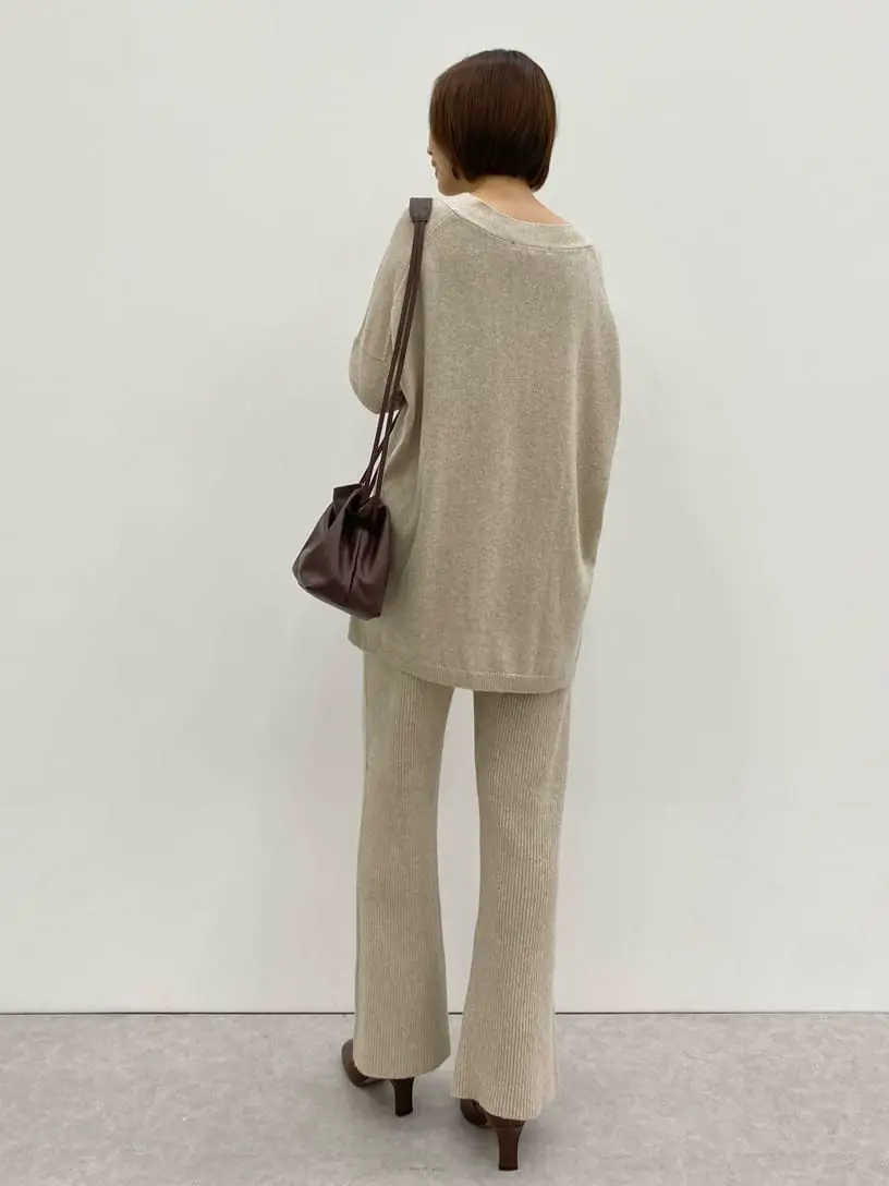 23区 秋葉 コーディネート画像