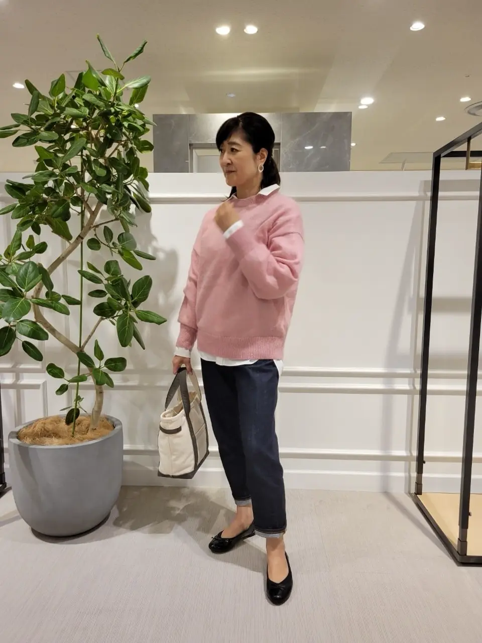  新保 コーディネート画像