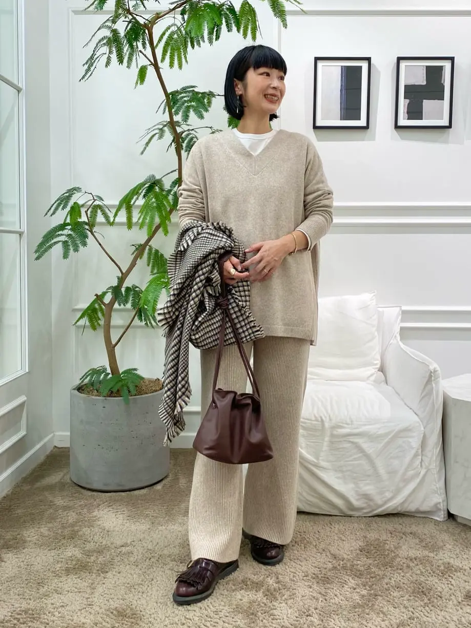 23区 岡本 コーディネート画像