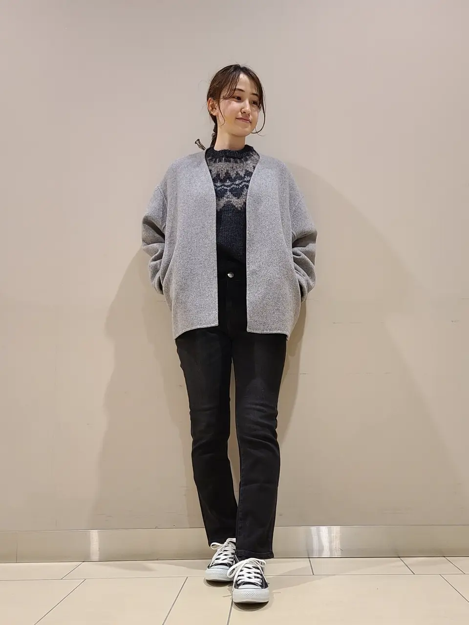  スタッフ. コーディネート画像