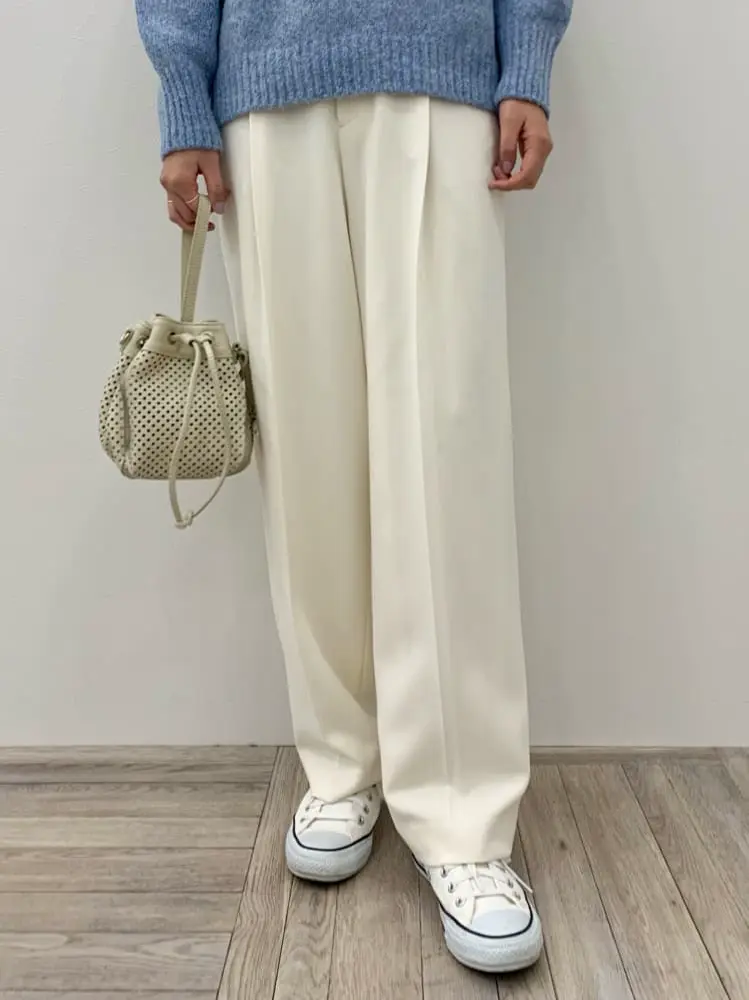 23区 秋葉 コーディネート画像