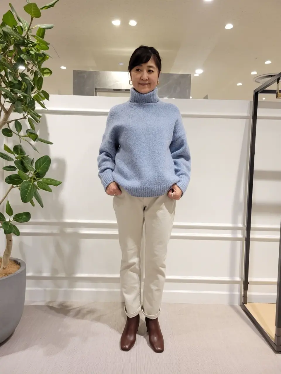  新保 コーディネート画像