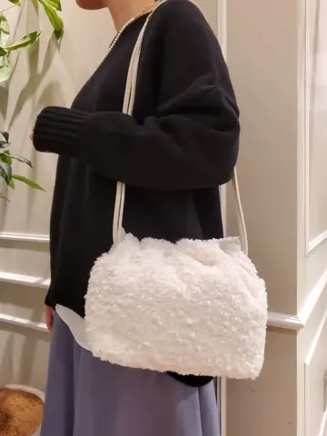 23区 伊藤 コーディネート画像