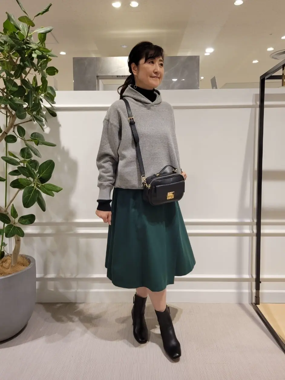  新保 コーディネート画像