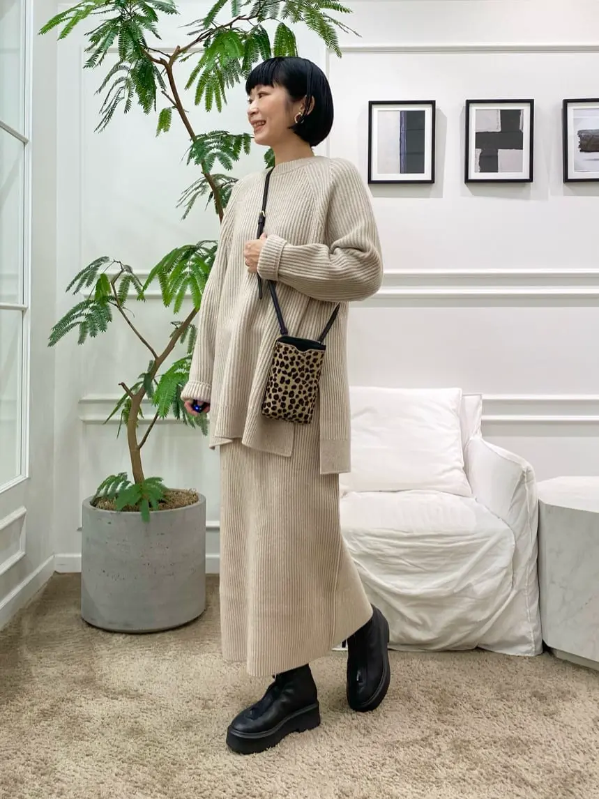 23区 岡本 コーディネート画像