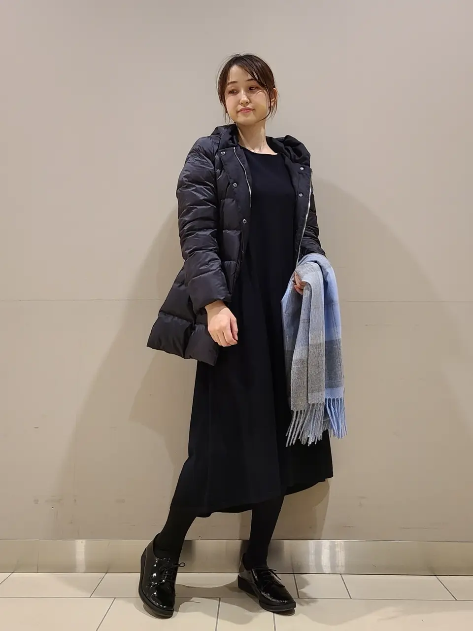  スタッフ. コーディネート画像