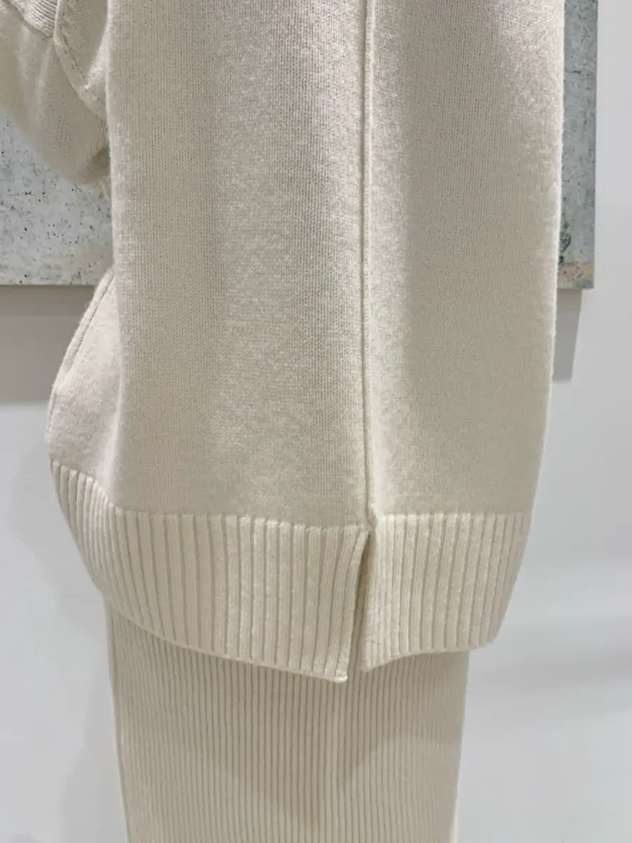 23区 秋葉 コーディネート画像