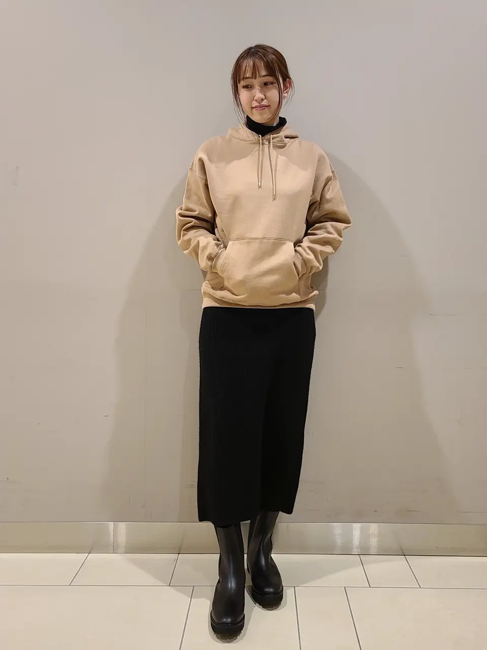  スタッフ. コーディネート画像