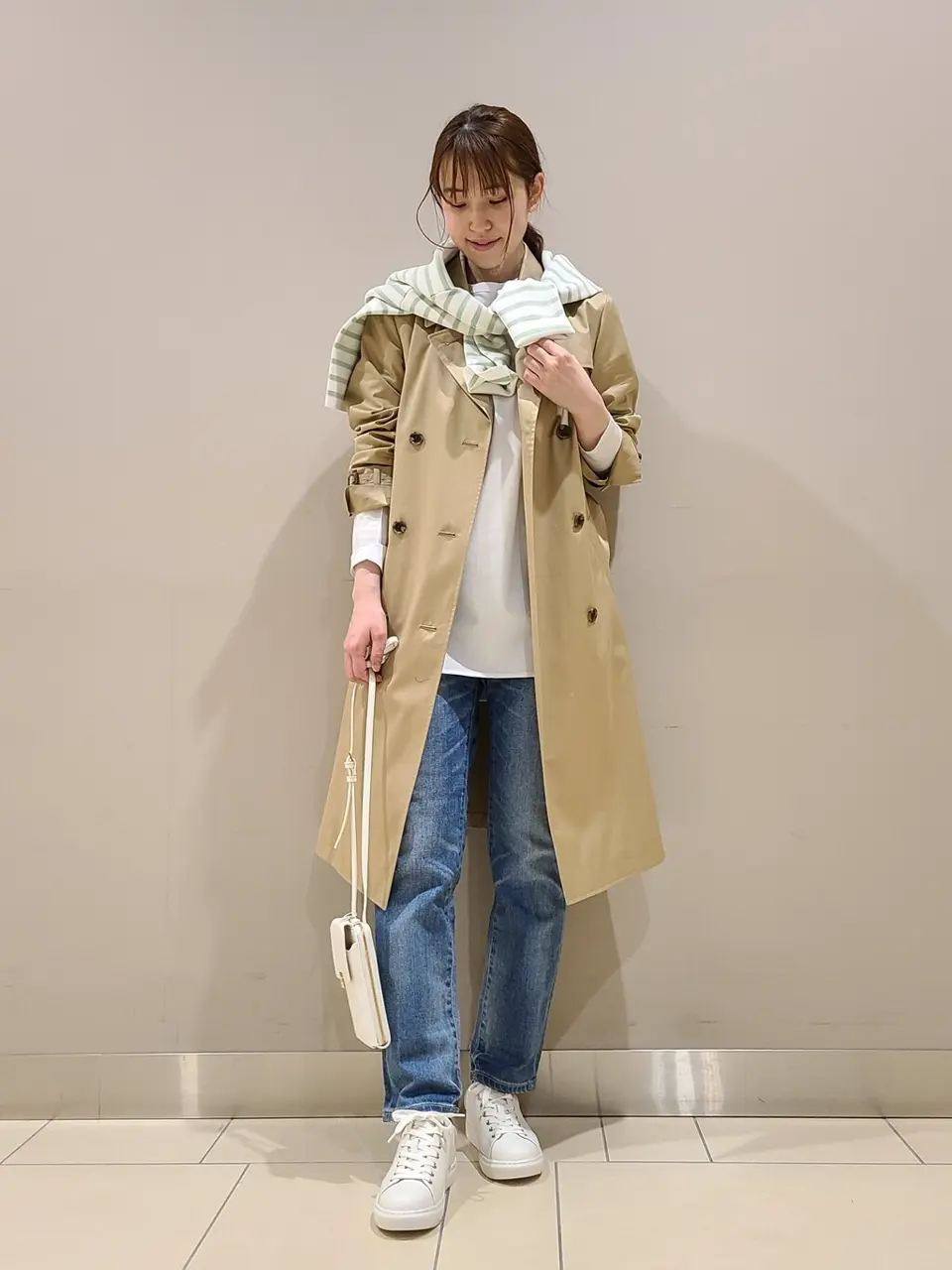  スタッフ. コーディネート画像