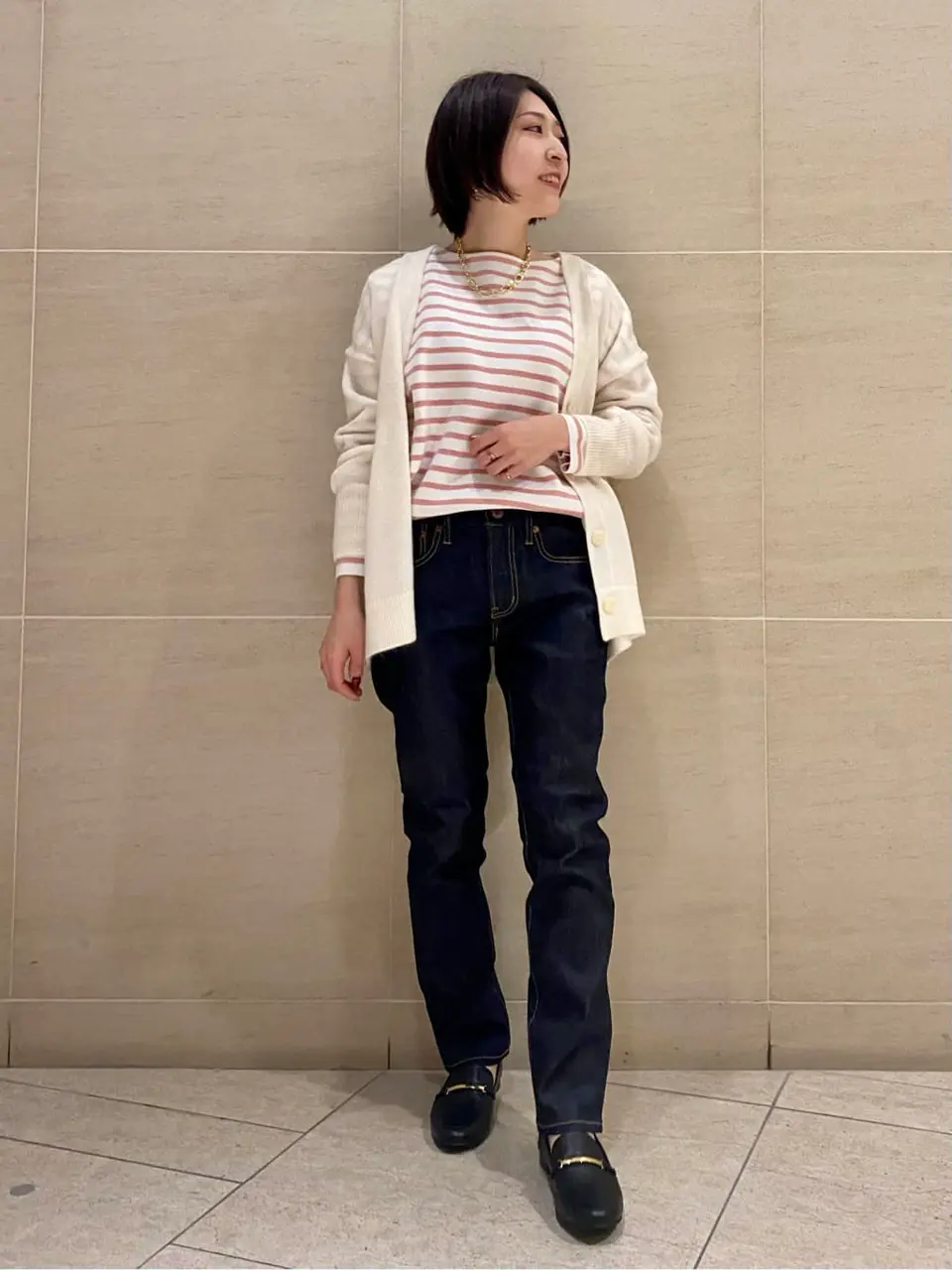  スタッフy コーディネート画像