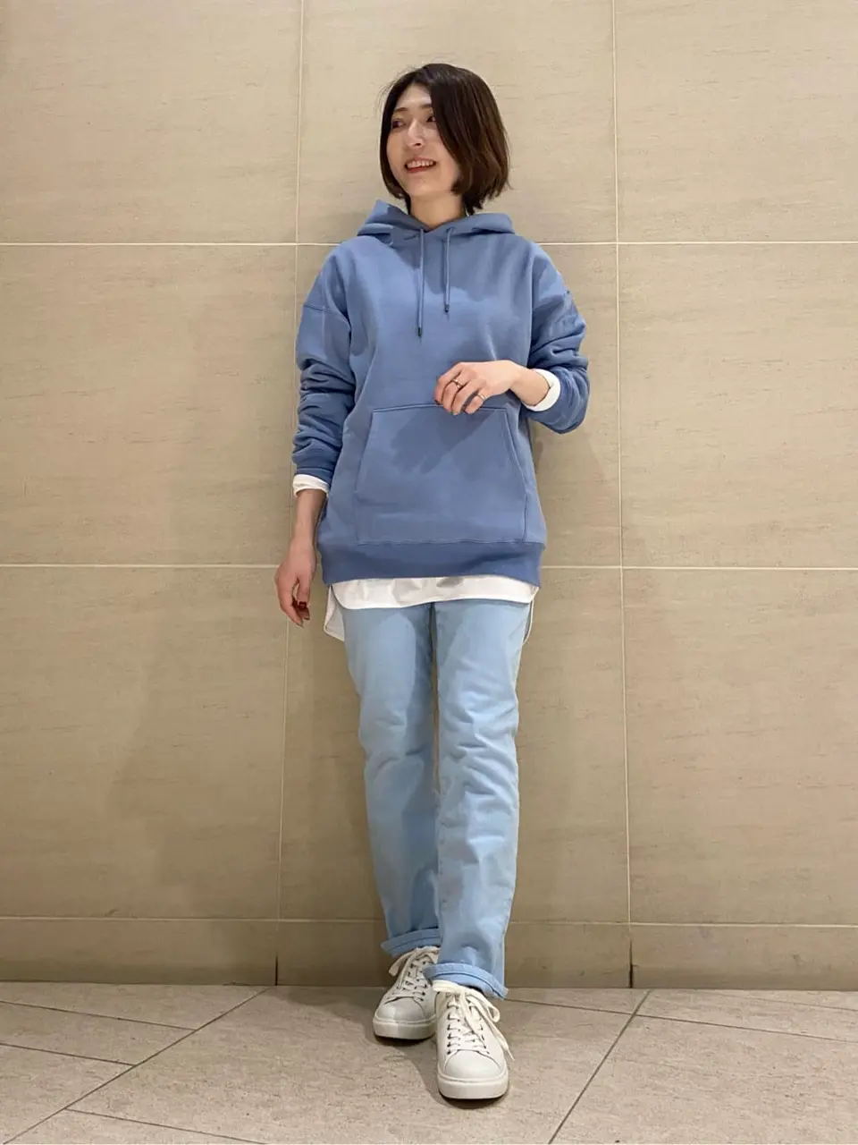  スタッフy コーディネート画像