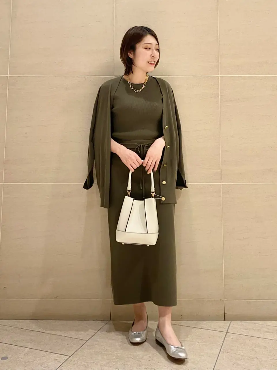  スタッフy コーディネート画像