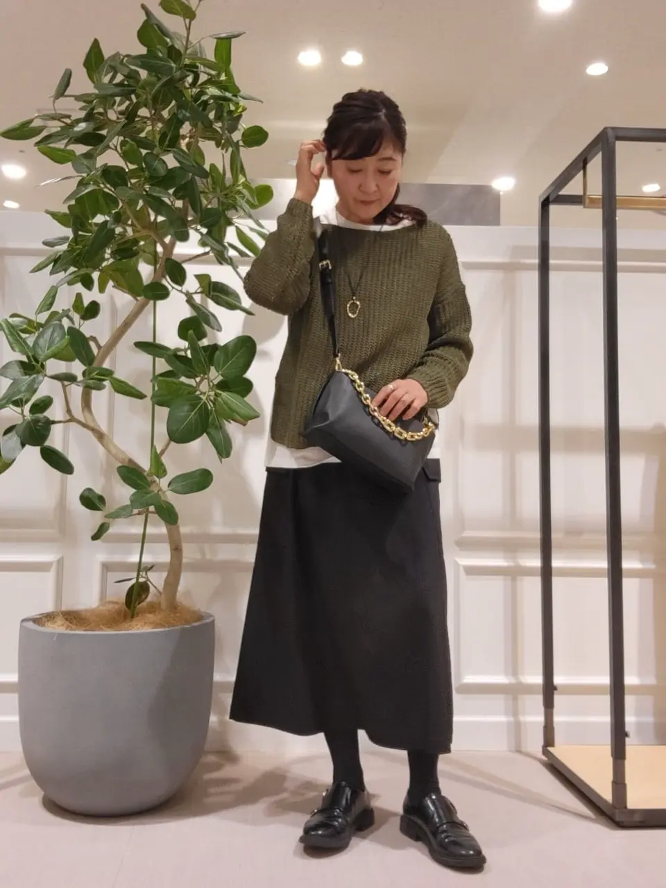  新保 コーディネート画像