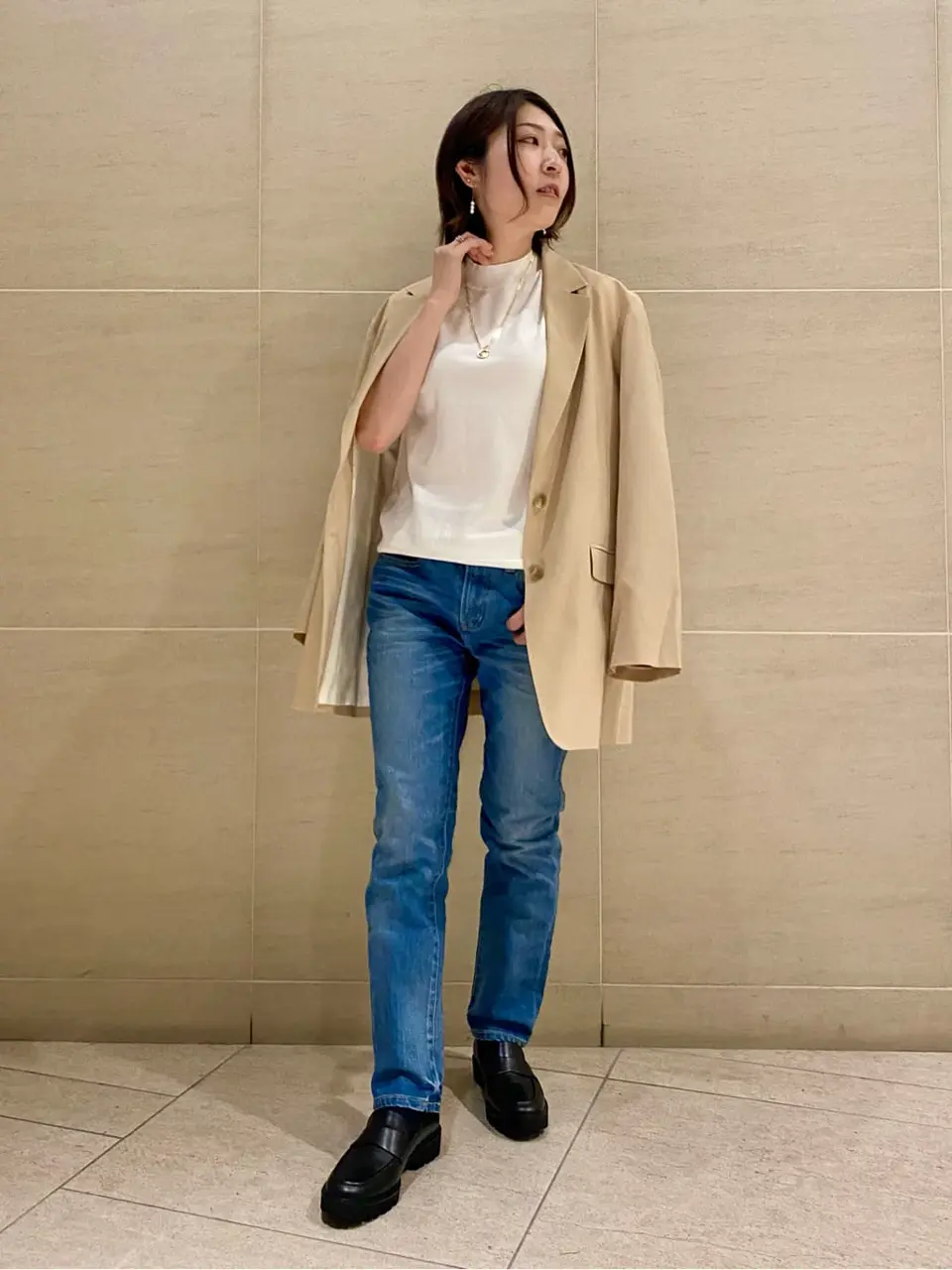  スタッフy コーディネート画像