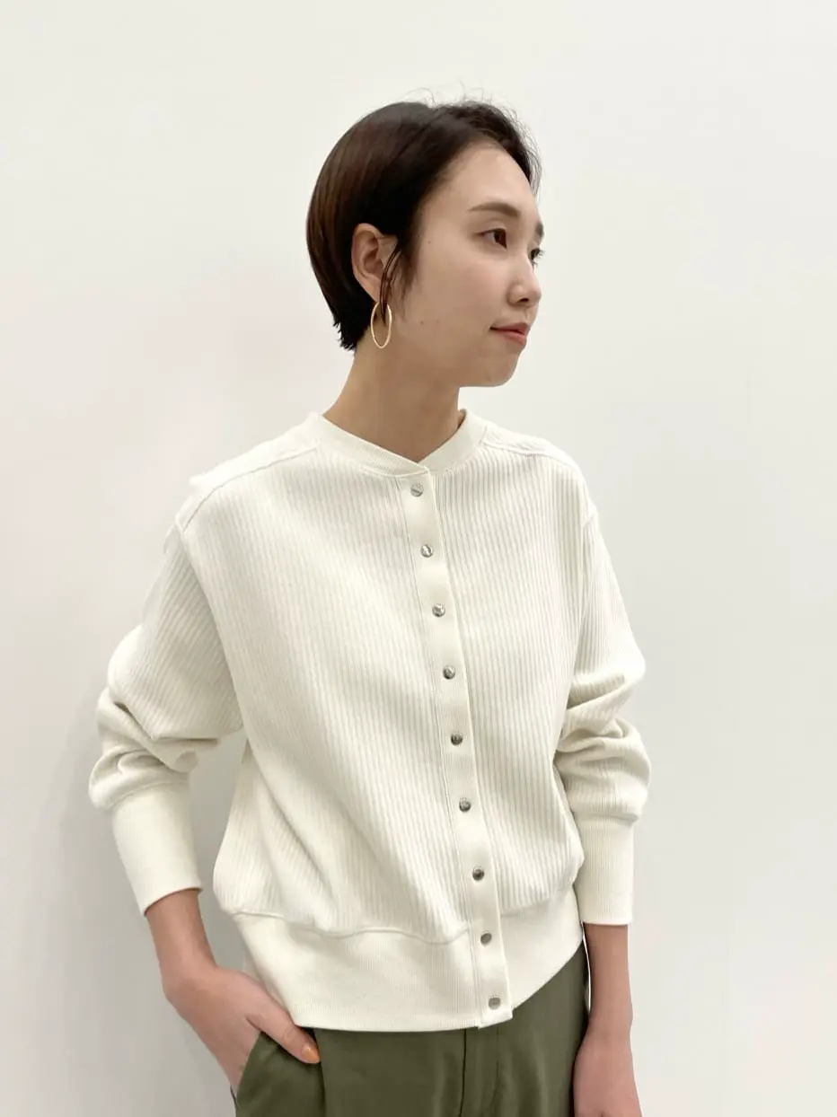 23区 秋葉 コーディネート画像