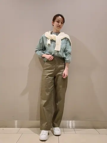 23区 スタッフ. コーディネート画像