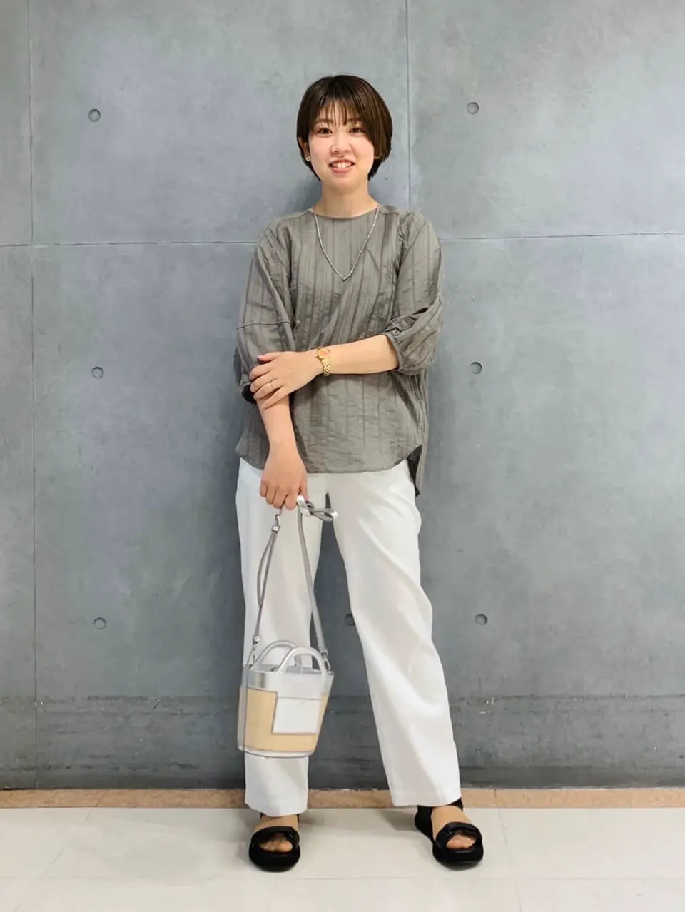  スタッフ コーディネート画像