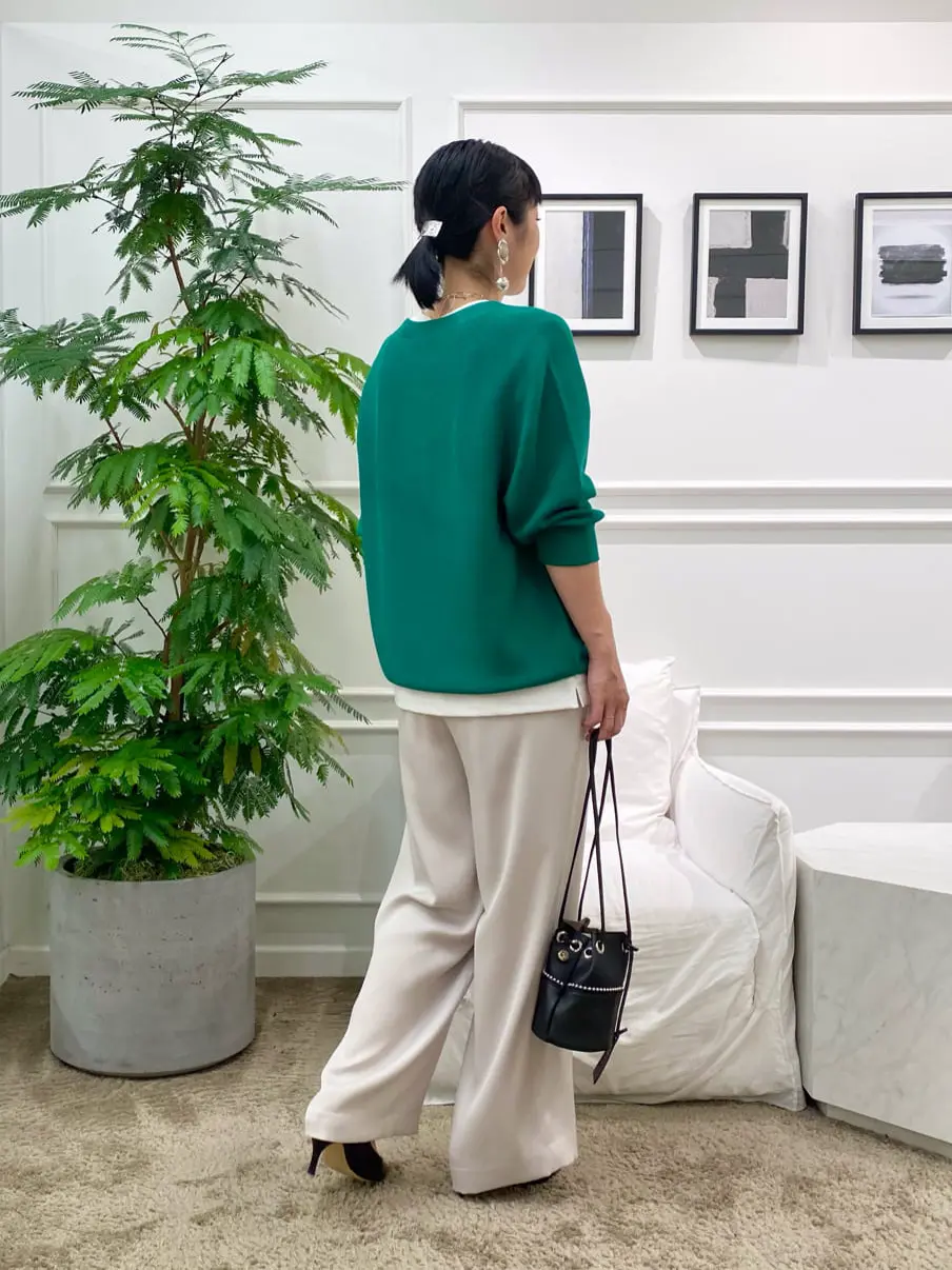 23区 岡本 コーディネート画像