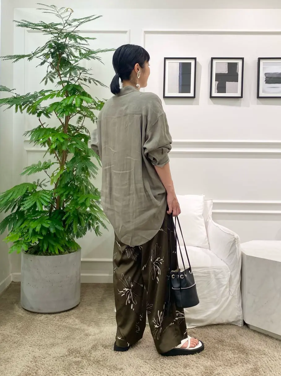 23区 岡本 コーディネート画像