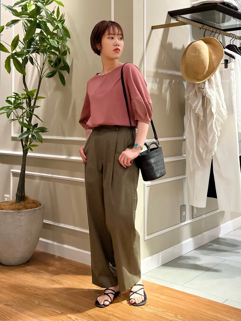 23区 伊藤 コーディネート画像