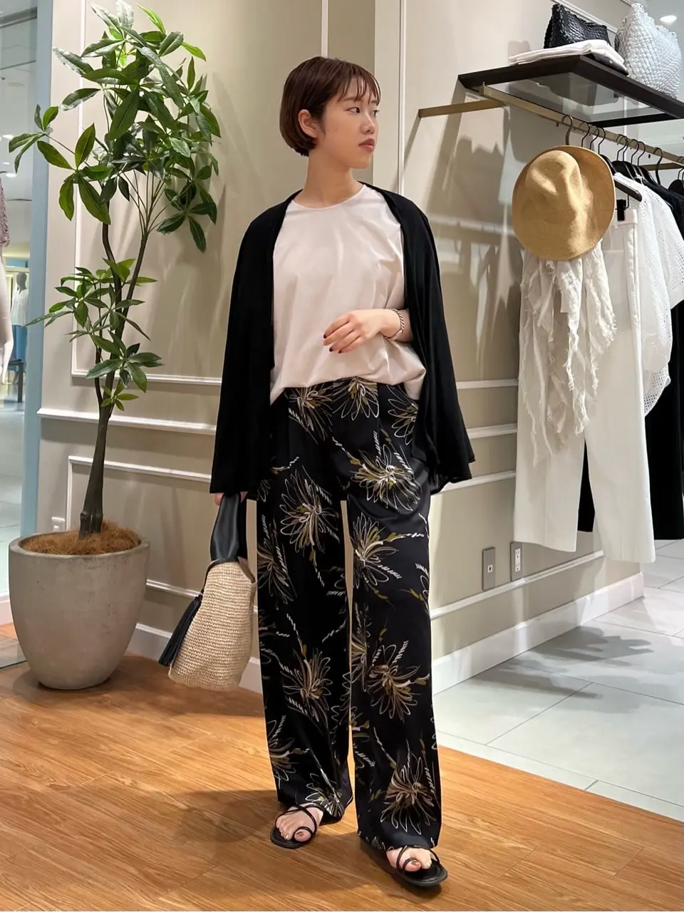 23区 伊藤 コーディネート画像