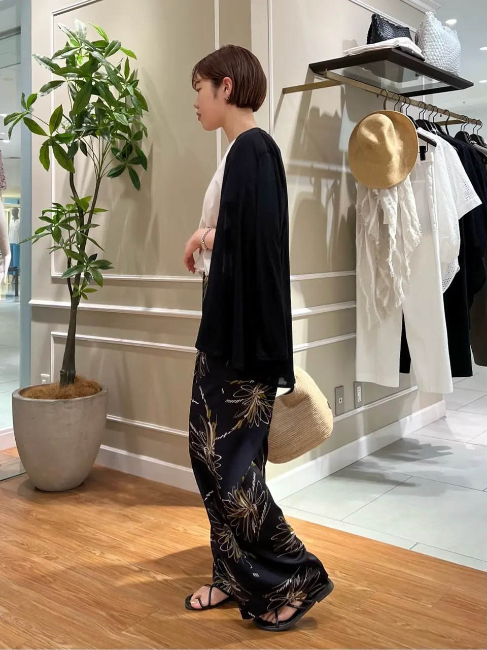 23区 伊藤 コーディネート画像