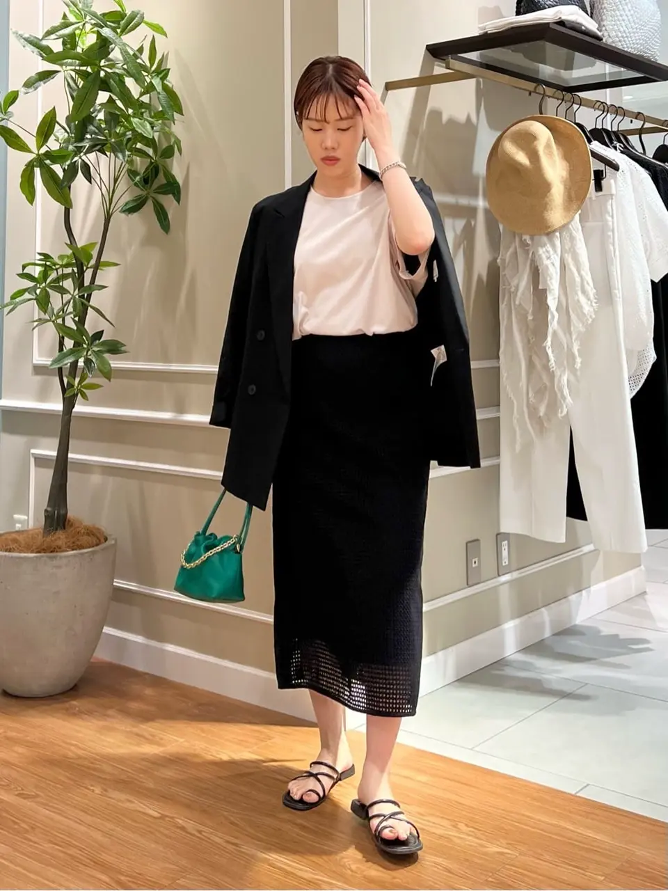 23区 伊藤 コーディネート画像