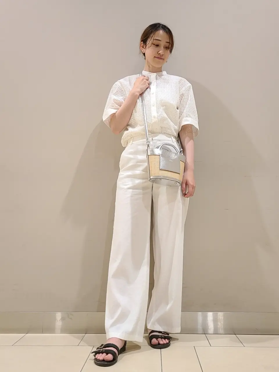  スタッフ. コーディネート画像